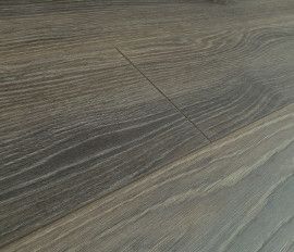 Futuro - Expert - Cabernet Cedar